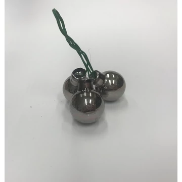 Fényes ezüst üveggömb csokor